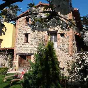 Le Clos Du Merle Savigny (Rhone)